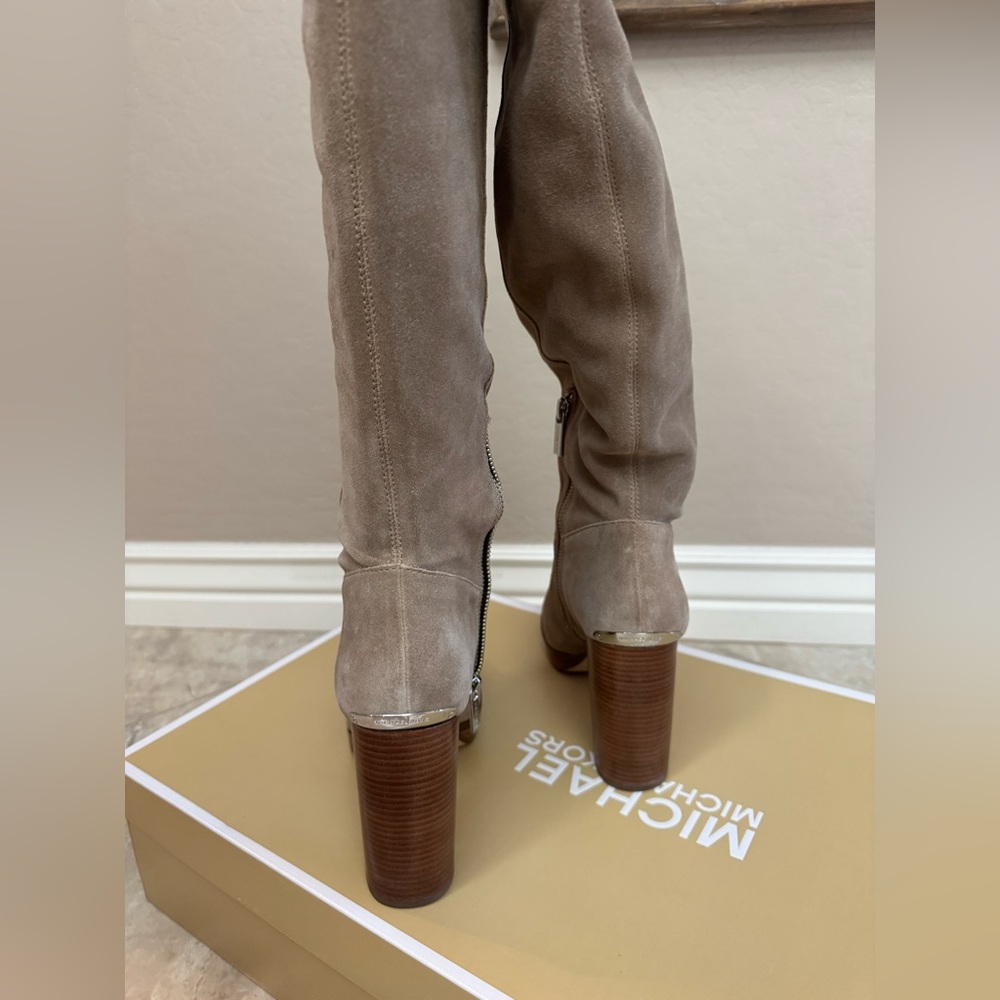 Michael Kors Regina Suede Boots Size 7.5 - Picture 4 of 8